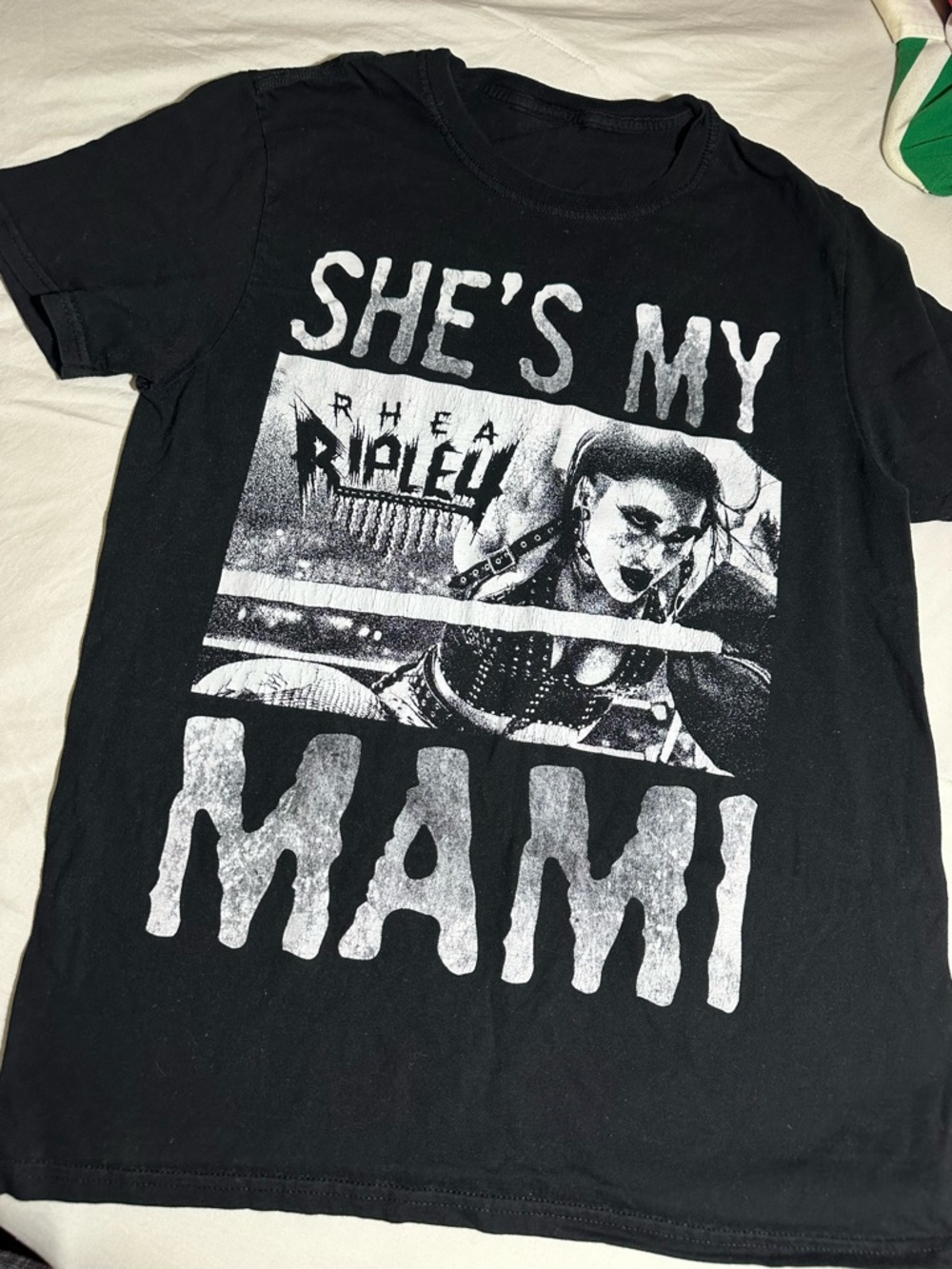 WWE Rhea Ripley She's My Mami" Black/White Graphic Tee Size M
